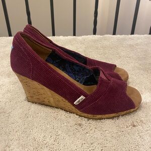 TOMS
Corduroy Cork Wedge Open Toe